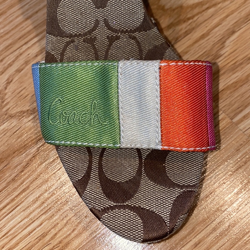 Colorful Coach Wedge - Picture 3 of 4